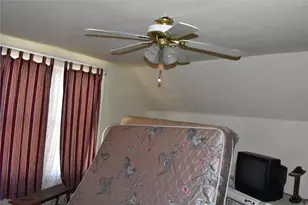 315 N Ave D, Waelder, TX 78959 - Photo 24