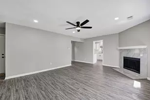 2623 Foxden Dr, Pearland, TX 77584 - Photo 16