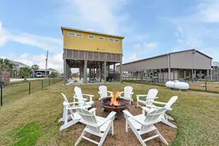 858 E Rd, Crystal Beach, TX 77650 - Photo 12