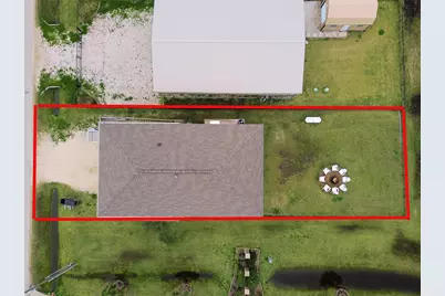 858 East Road, Crystal Beach, TX 77650 - Photo 4