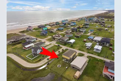 858 S East Road, Crystal Beach, TX 77650 - Photo 1