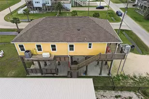 858 E Rd, Crystal Beach, TX 77650 - Photo 44