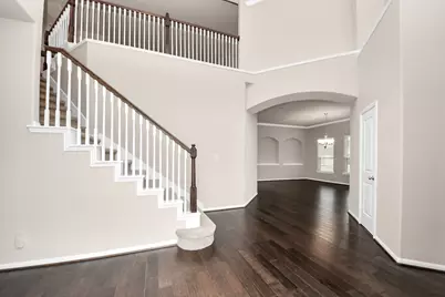 4002 Broadmoor Drive, Mont Belvieu, TX 77523 - Photo 4