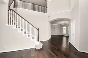 4002 Broadmoor Dr, Mont Belvieu, TX 77523 - Photo 4