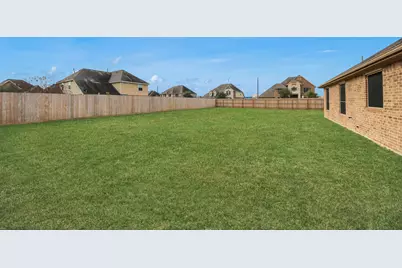 4002 Broadmoor Drive, Mont Belvieu, TX 77523 - Photo 46