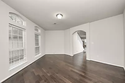 4002 Broadmoor Drive, Mont Belvieu, TX 77523 - Photo 6