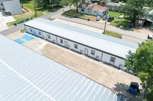 2612 Castle St, Waller, TX 77484 - Photo 2