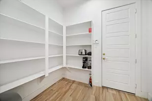 5021 Creekmont Dr, Houston, TX 77091 - Photo 8