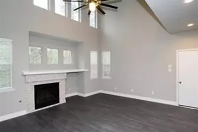 63 Woodlily Place, The Woodlands, TX 77382 - Photo 4