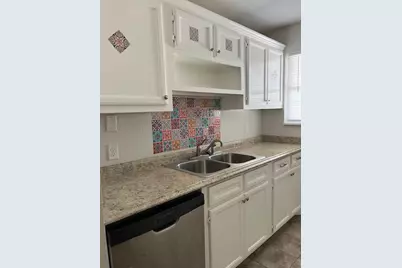 1923 McDuffie #4, Houston, TX 77019 - Photo 2