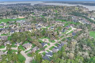 346 Camden Hills W, Montgomery, TX 77356 - Photo 2