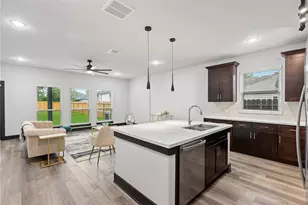 4435 Maggie St, Houston, TX 77051 - Photo 6