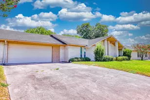 607 Rosewood Dr, Victoria, TX 77901 - Photo 38