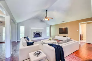 607 Rosewood Dr, Victoria, TX 77901 - Photo 4
