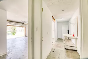 607 Rosewood Dr, Victoria, TX 77901 - Photo 40
