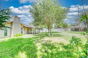 607 Rosewood Dr, Victoria, TX 77901 - Photo 36