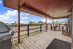 1019 Sunset Dr, Dickinson, TX 77539 - Photo 4
