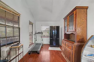 1019 Sunset Dr, Dickinson, TX 77539 - Photo 10