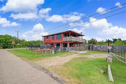 1019 Sunset Drive, Dickinson, TX 77539 - Photo 2