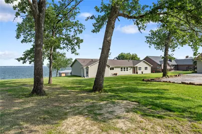 292 Old Post Rd S, Livingston, TX 77351 - Photo 8