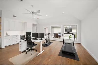 903 Daria Drive, Houston, TX 77079 - Photo 16