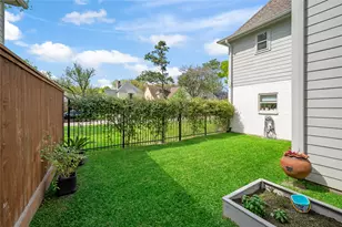 903 Daria Dr, Houston, TX 77079 - Photo 26