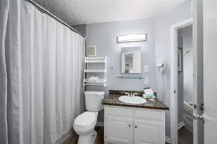 9520 Seawall Blvd, Galveston, TX 77554 - Photo 16