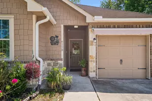 6128 Shelburne St, Houston, TX 77396 - Photo 4