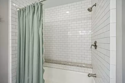 230 E 25th Street, Houston, TX 77008 - Photo 20