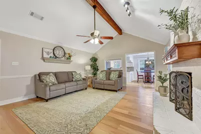 1909 Hunt Drive, Friendswood, TX 77546 - Photo 8