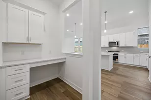 13722 Ballast Grn Dr, Texas City, TX 77568 - Photo 16