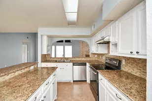 11730 Zarroll Dr, Houston, TX 77099 - Photo 14
