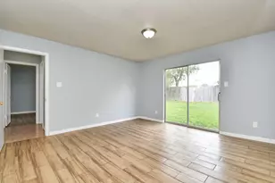 11730 Zarroll Dr, Houston, TX 77099 - Photo 20