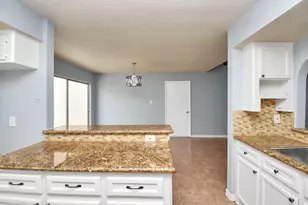 11730 Zarroll Dr, Houston, TX 77099 - Photo 12