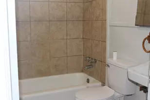 5726 Gardendale Dr, Houston, TX 77092 - Photo 10