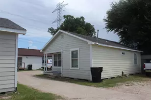 5726 Gardendale Dr, Houston, TX 77092 - Photo 2