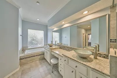 13839 Carriage Walk Lane, Houston, TX 77077 - Photo 32