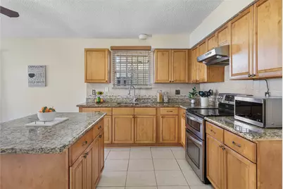 13622 Sunswept Way, Houston, TX 77082 - Photo 12