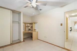 13622 Sunswept Way, Houston, TX 77082 - Photo 16
