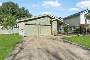 13622 Sunswept Way, Houston, TX 77082 - Photo 6
