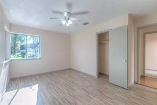 2009 Tickner St, Conroe, TX 77301 - Photo 14