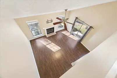 22 Camberwell Court, The Woodlands, TX 77380 - Photo 12