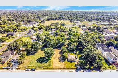 5142 Clover Street, Houston, TX 77033 - Photo 4