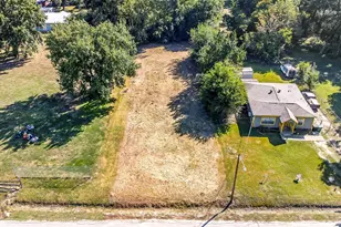 5142 Clover St, Houston, TX 77033 - Photo 1