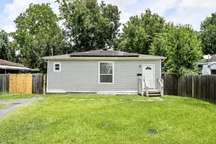 4137 Galesburg St, Houston, TX 77051 - Photo 1