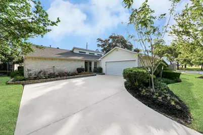 2623 Sugar Mill Drive, Sugar Land, TX 77479 - Photo 2