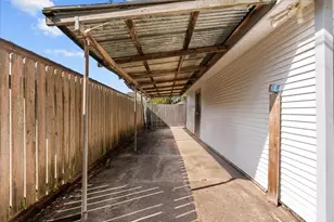 8113 White Ave, Hitchcock, TX 77563 - Photo 26