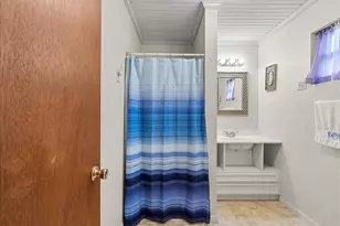 8113 White Ave, Hitchcock, TX 77563 - Photo 6