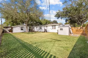 8113 White Ave, Hitchcock, TX 77563 - Photo 24