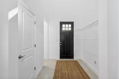 901 Kingwood Drive, League City, TX 77573 - Photo 2